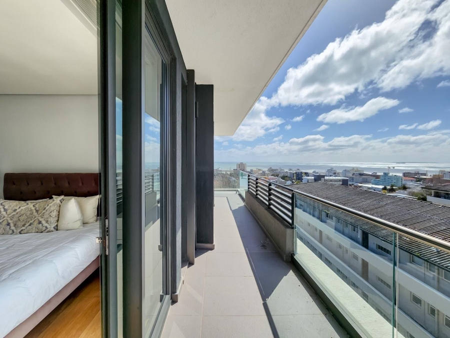 To Let 4 Bedroom Property for Rent in Sea Point Western Cape